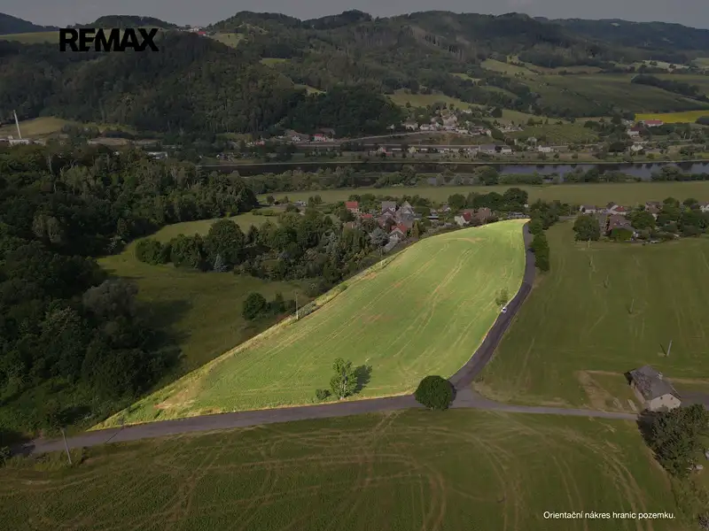 Prodej stavebního pozemku 17584 m², Děčín – náhled fotky 2