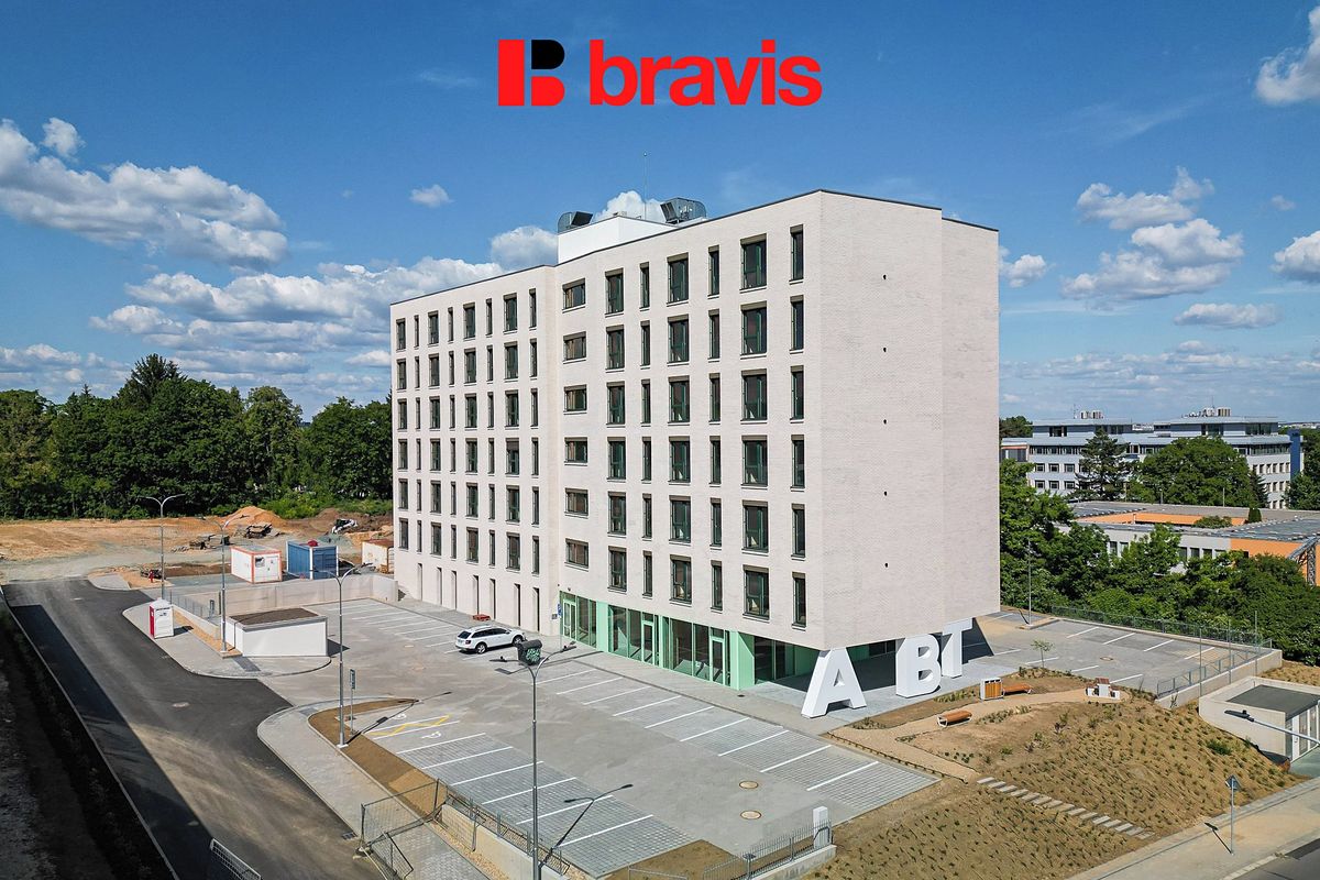Pronájem bytu 2+kk 37 m² – fotografie 2