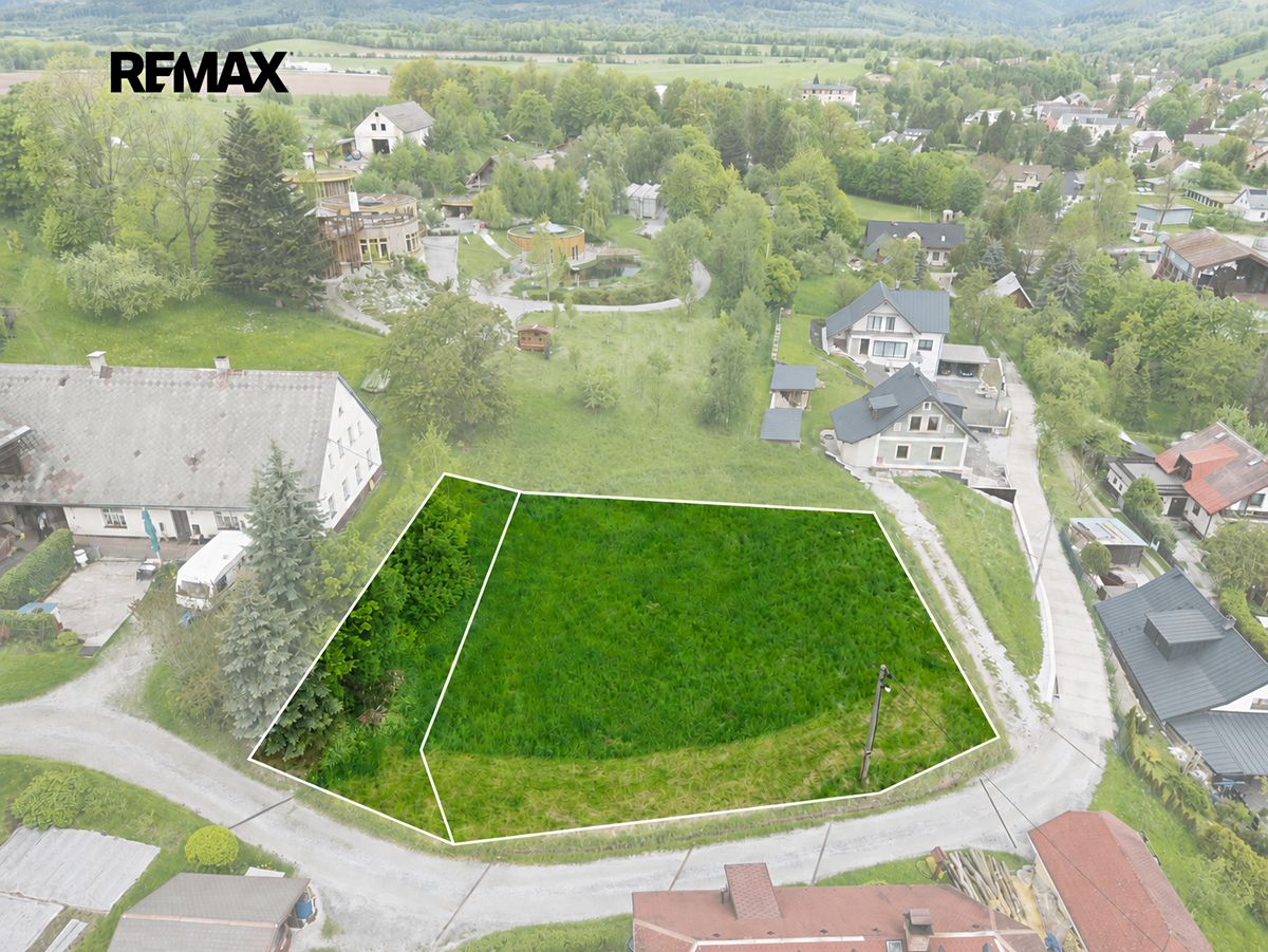 Prodej stavebního pozemku 740 m²
