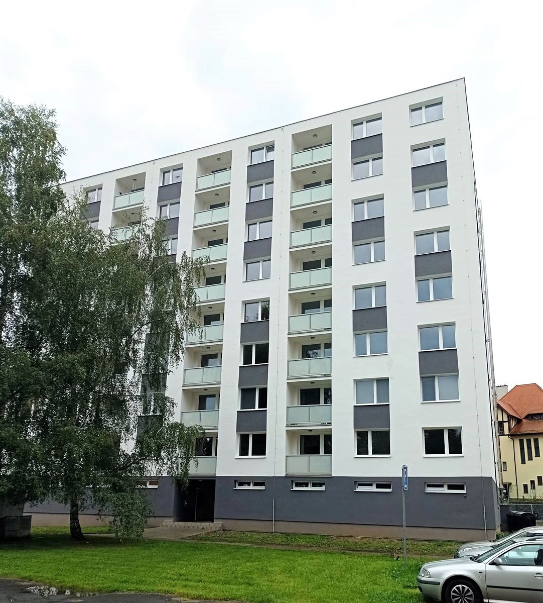 Pronájem bytu 2+kk 43 m² – fotografie 2