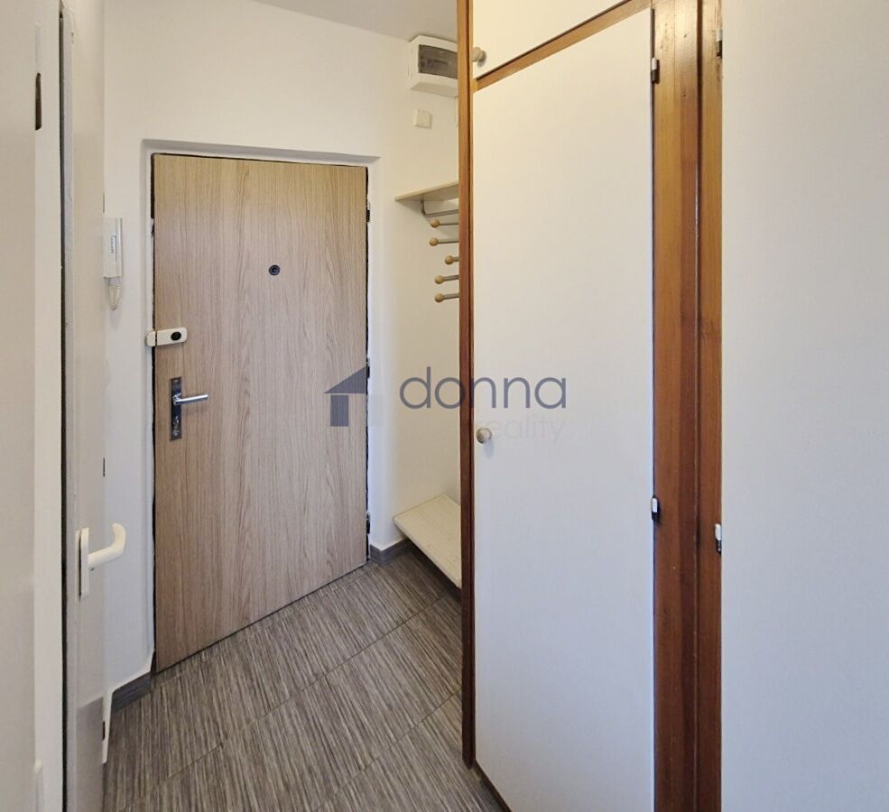 Pronájem bytu 1+kk 24 m² – fotografie 4