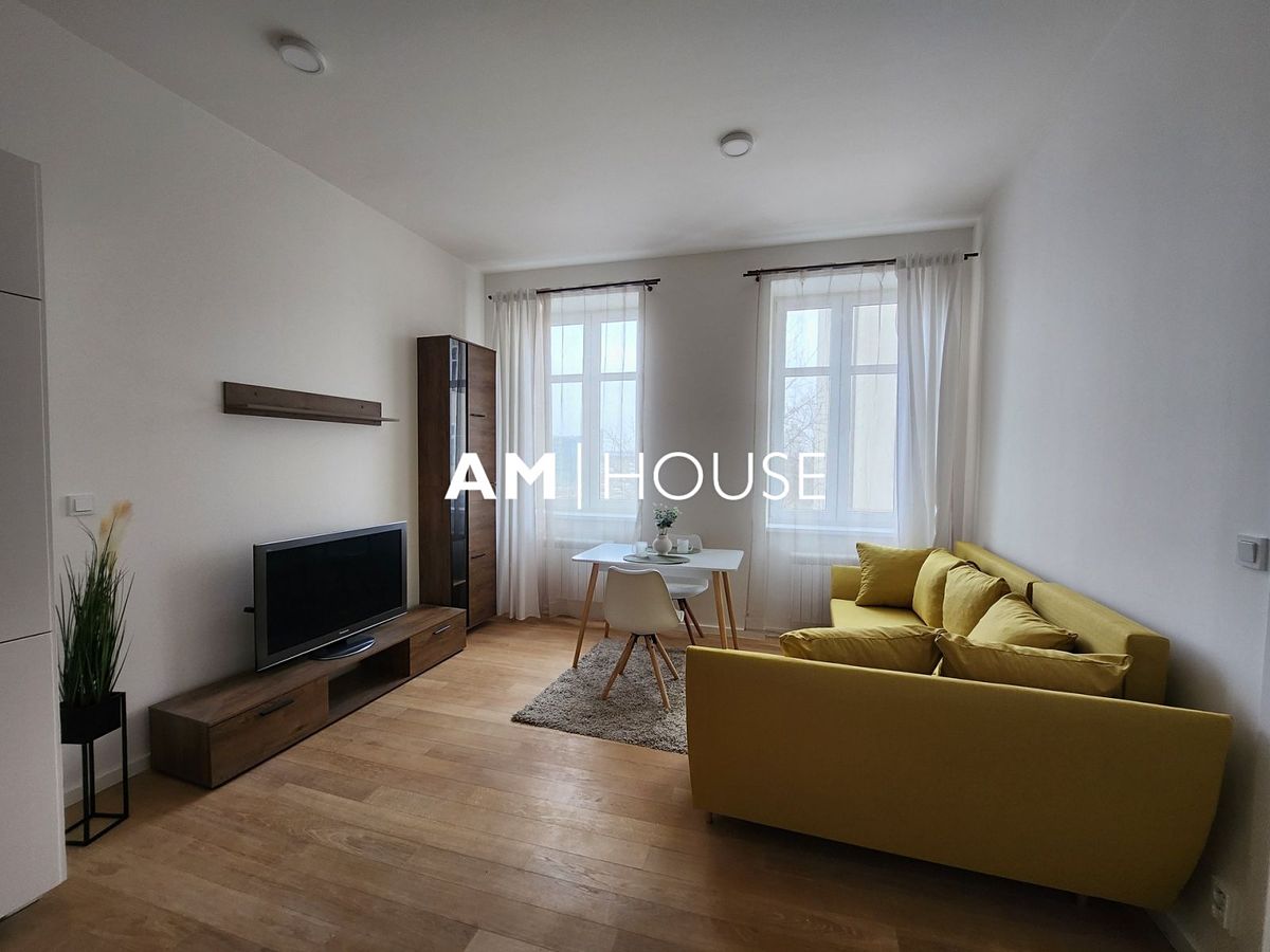 Pronájem bytu 2+kk 40 m²