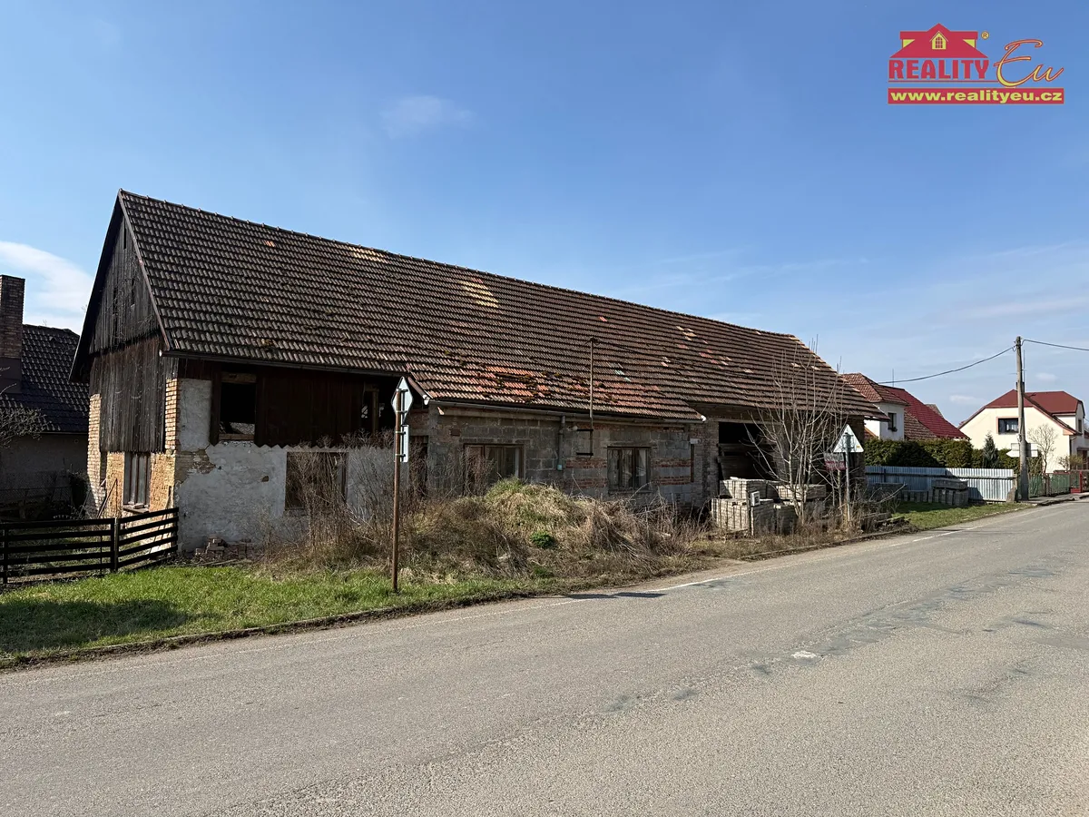 Prodej rodinného domu 201 m², pozemek 762 m²