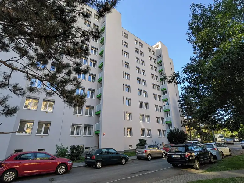 Prodej bytu 4+1 74 m², Praha – náhled fotky 2