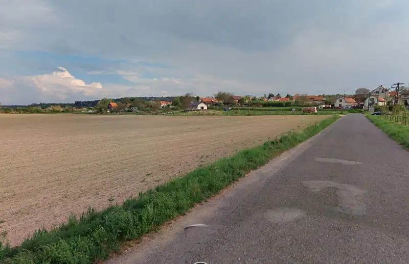 Prodej stavebního pozemku 6418 m², Bechlín – náhled fotky 3