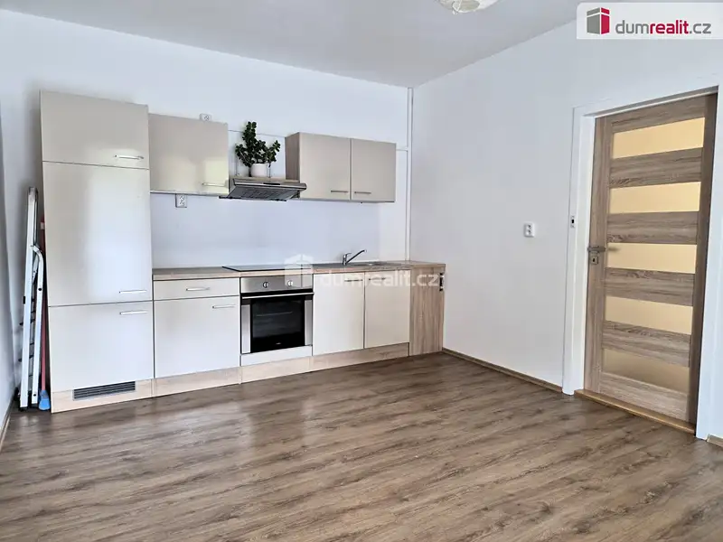 Pronájem bytu 2+kk 44 m², Velešín – náhled fotky 1