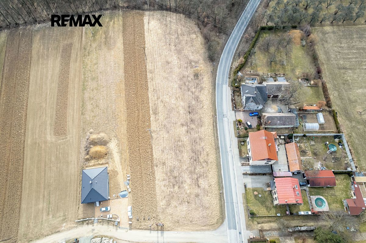 Prodej stavebního pozemku 3987 m² – fotografie 3