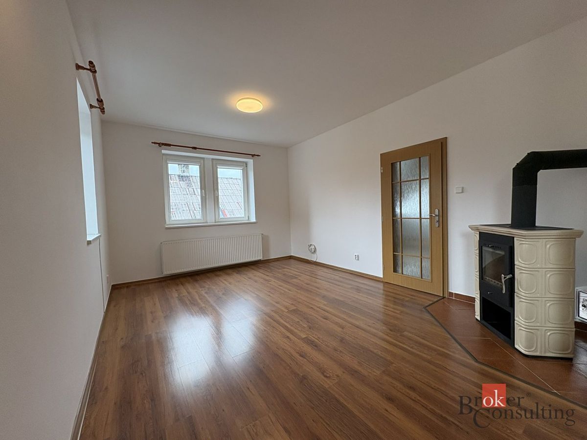 Pronájem bytu 2+kk 70 m² – fotografie 3