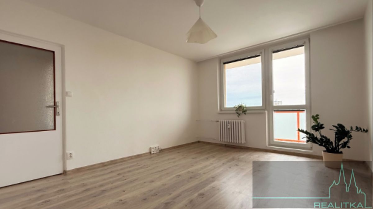 Pronájem bytu 2+1 54 m² – fotografie 3