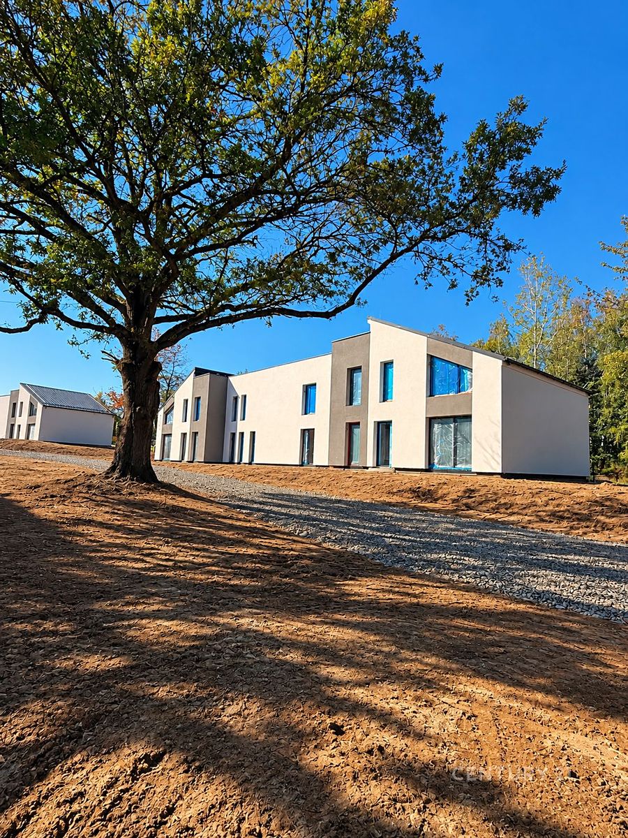 Prodej rodinného domu 150 m², pozemek 689 m², Kamenice – fotka 1 z 3