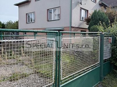 Prodej rodinného domu 250 m², pozemek 811 m²