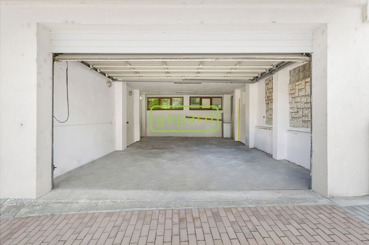 Prodej vícegeneračního domu 353 m², pozemek 496 m² – fotografie 2