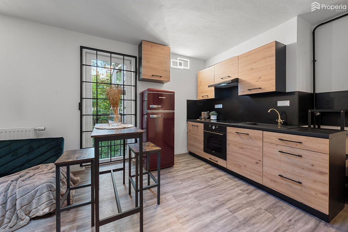 Pronájem bytu 2+kk 63 m² – fotografie 2