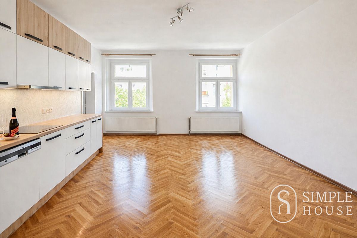 Pronájem bytu 2+kk 80 m² – fotografie 2
