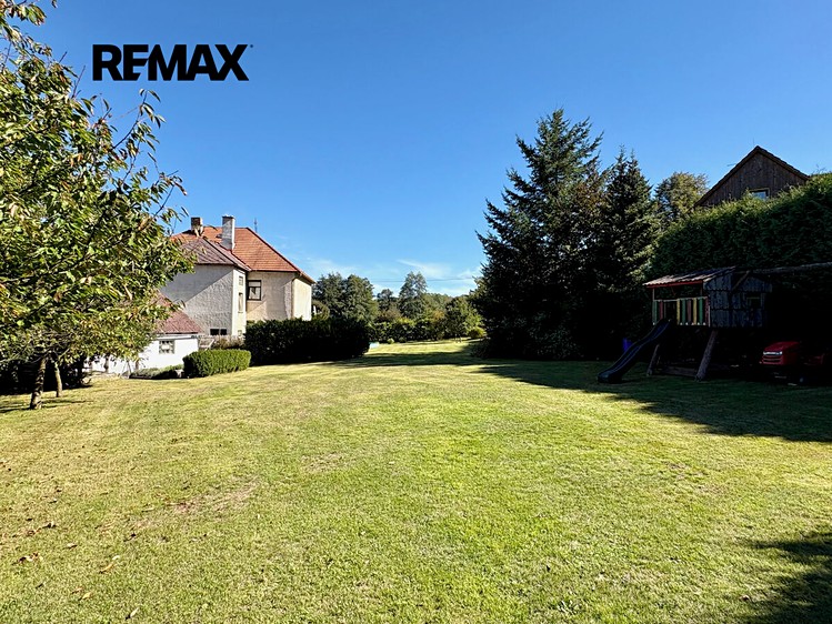 Prodej pozemku, 2 340 m² (3 z 15)