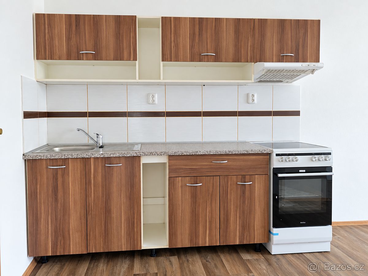 Pronájem bytu 1+kk 30 m² – fotografie 5