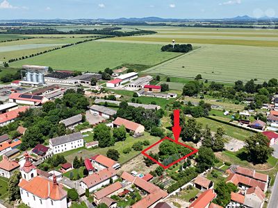 Prodej stavebního pozemku 1275 m²