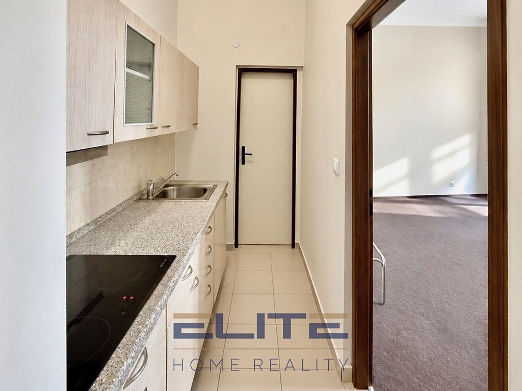 Pronájem bytu 2+1 35 m² – fotografie 4