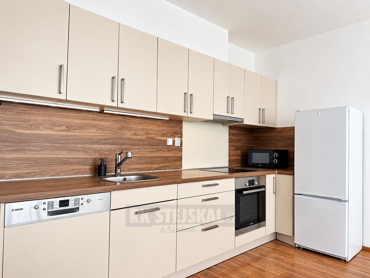 Pronájem bytu 2+kk 58 m²