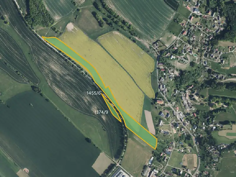 Prodej pole 19812 m², Dubnice – náhled fotky 1