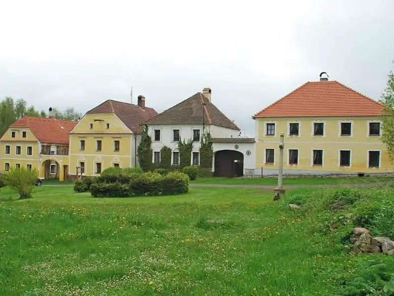 Prodej chalupy 250 m², pozemek 236 m², Chroboly – náhled fotky 3