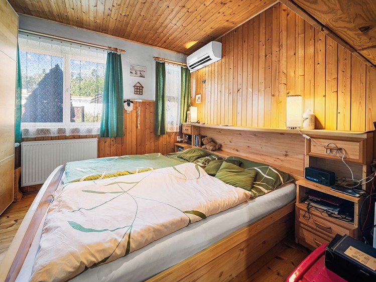 Комерційне приміщення на продаж, 1 644 м² (11 з 39)