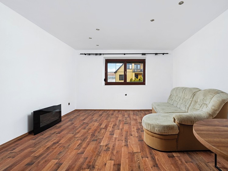 Prodej domu, 127 m² (2 z 22)