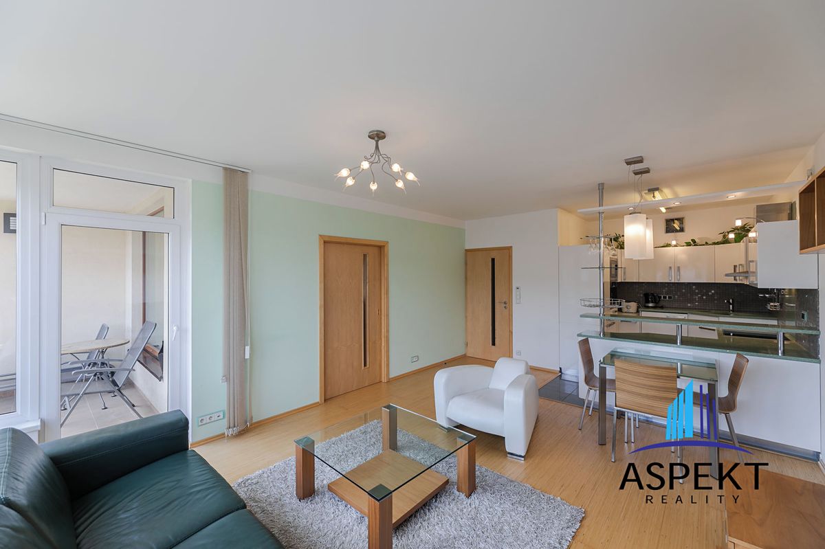 Pronájem bytu 2+kk 65 m² – fotografie 5