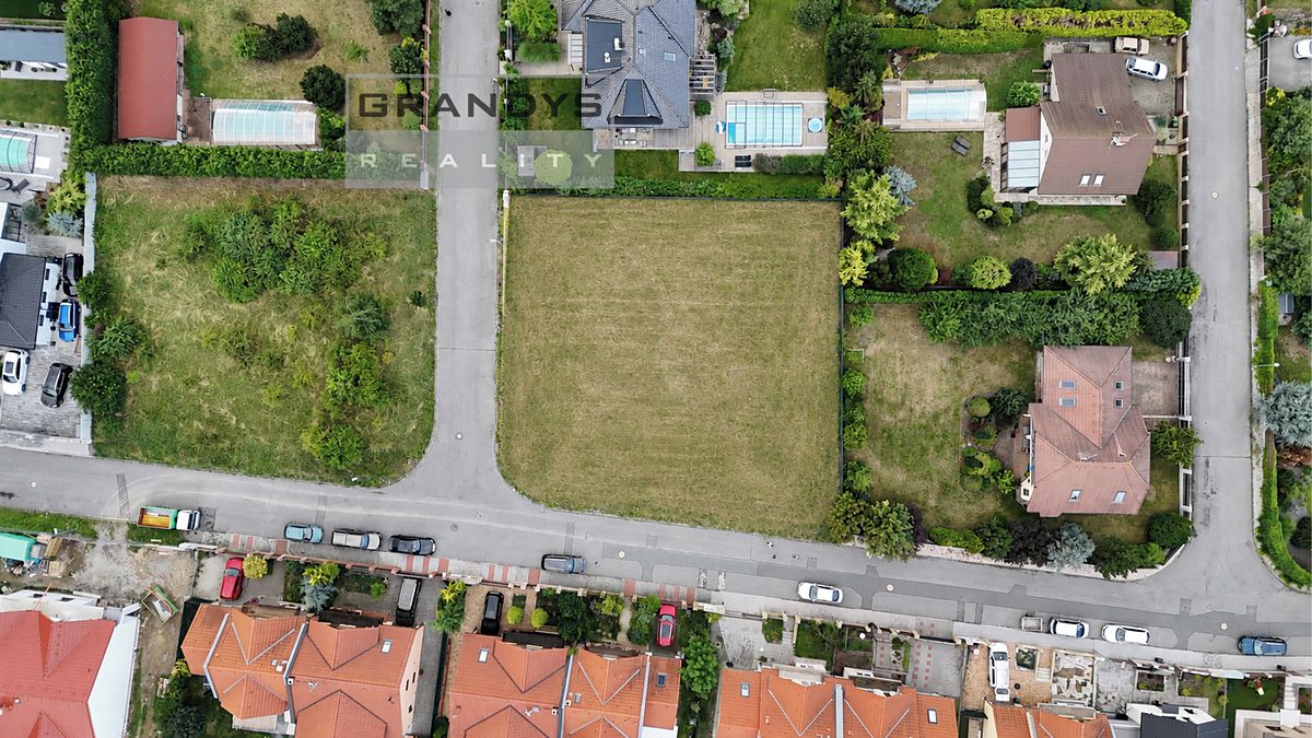Prodej stavebního pozemku 1252 m² – fotografie 2