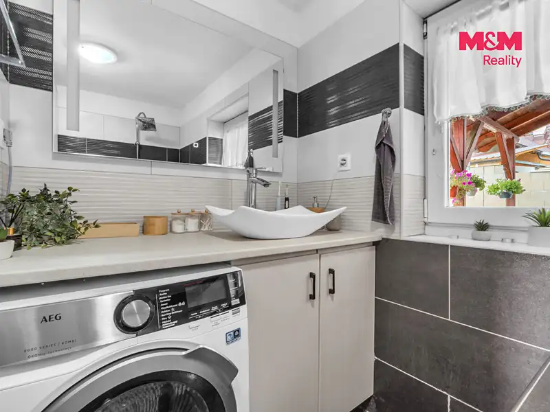 Prodej rodinného domu 105 m², pozemek 433 m², Rožďalovice – náhled fotky 3