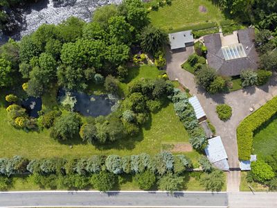 Prodej rodinného domu 215 m², pozemek 5552 m²