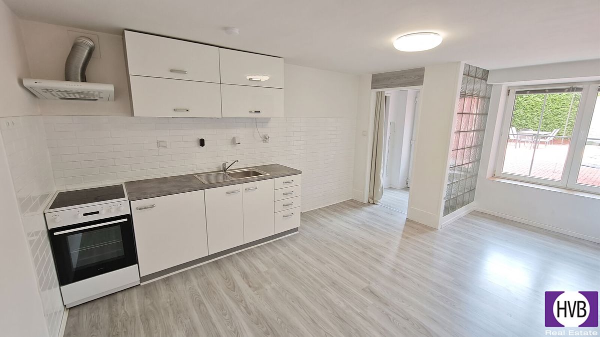 Pronájem bytu 2+kk 42 m² – fotografie 4