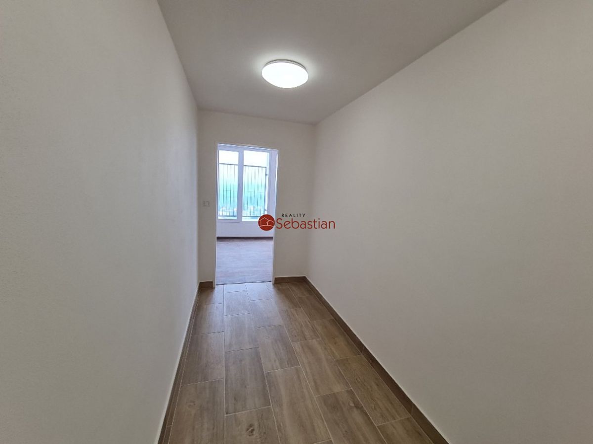 Pronájem bytu 3+kk 81 m² – fotografie 5