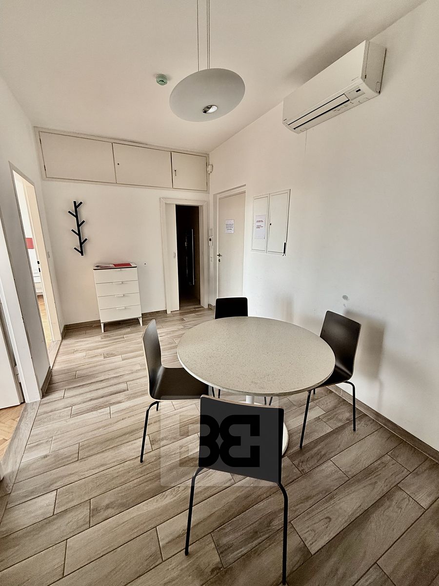 Pronájem bytu 2+1 58 m² – fotografie 4