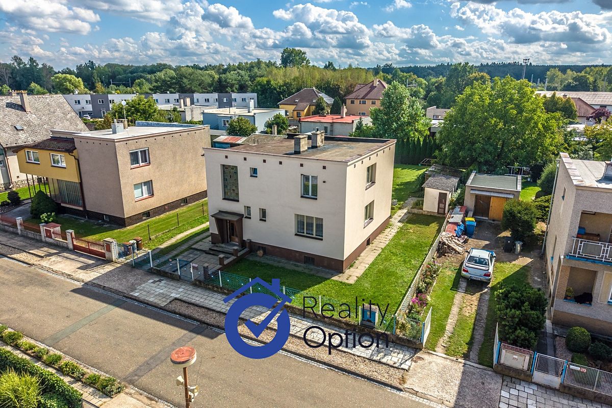 Prodej rodinného domu 180 m², pozemek 800 m²