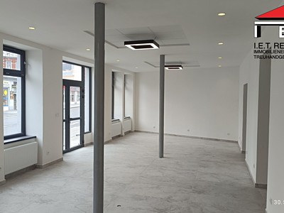Pronájem komerčního prostoru, 94 m² (3 z 20)