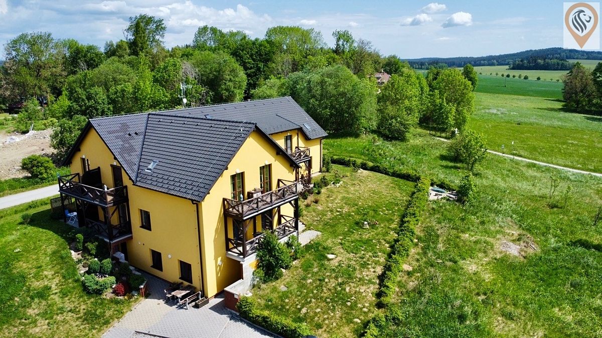 Prodej bytu 2+kk 47 m², Frymburk – fotka 1 z 3