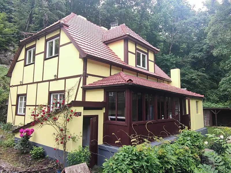 Prodej rodinného domu 205 m², pozemek 1500 m², Líšnice – náhled fotky 1