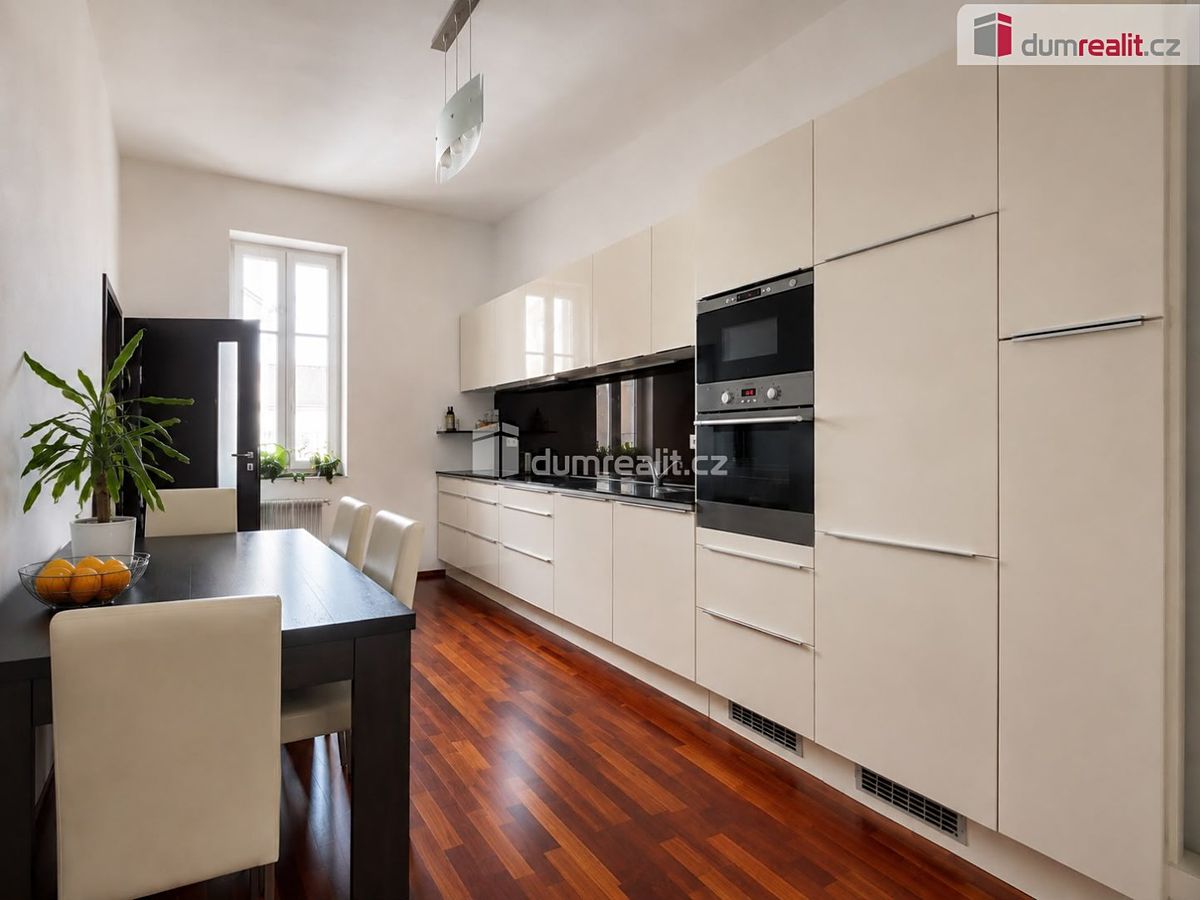 Pronájem bytu 2+1 65 m²