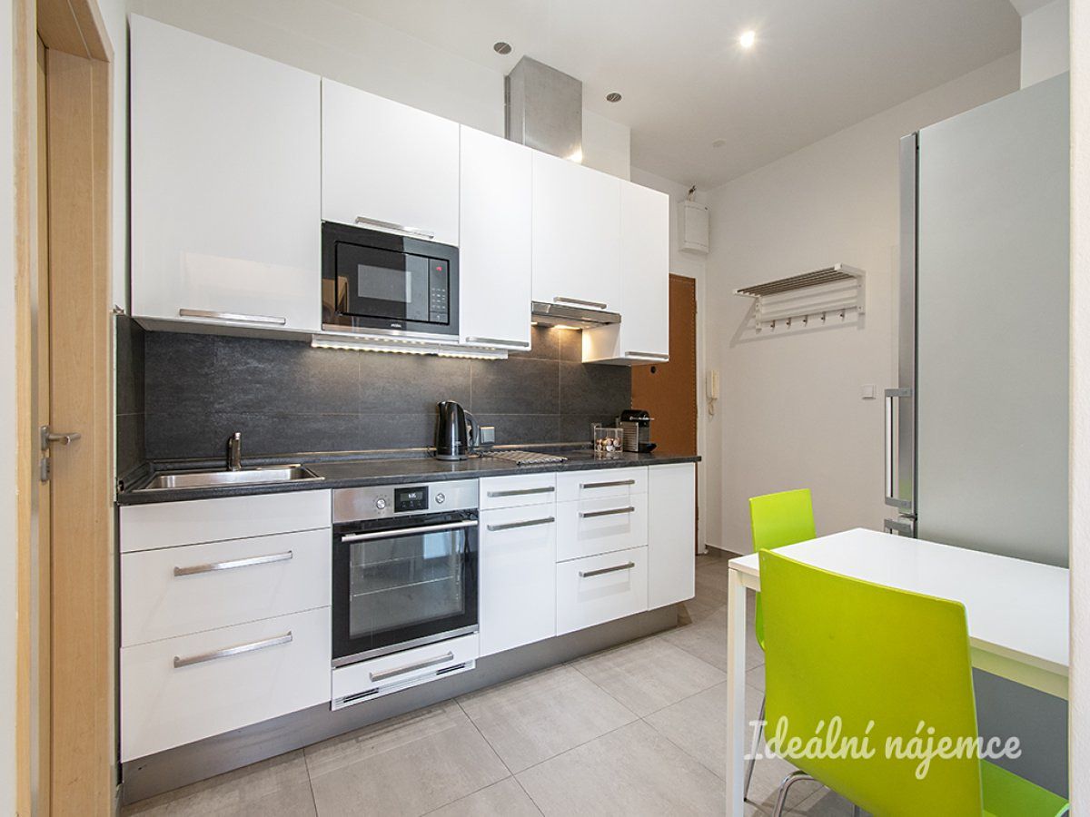 Pronájem bytu 2+kk 50 m²