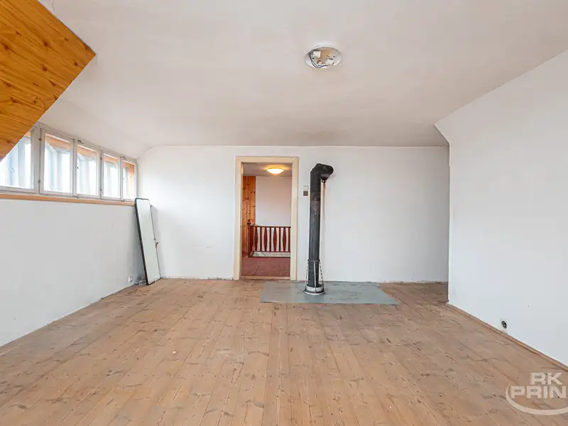 Prodej rodinného domu 187 m², pozemek 587 m², Jiřetín pod Jedlovou – náhled fotky 2