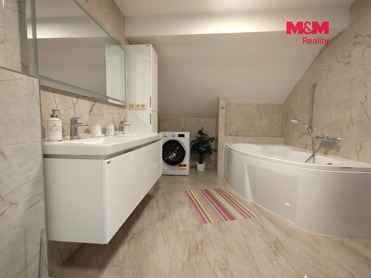 Pronájem bytu 2+kk 100 m² – fotografie 5