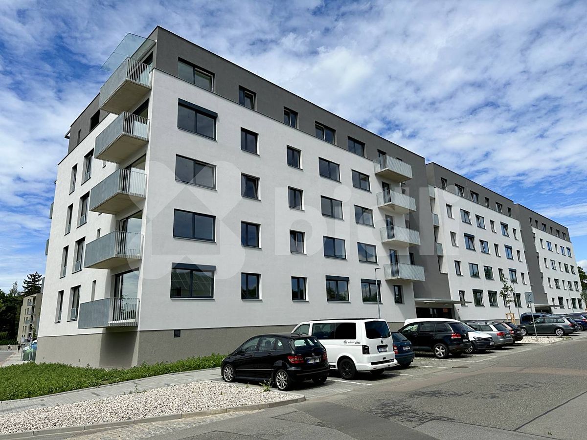Pronájem bytu 2+kk 56 m²
