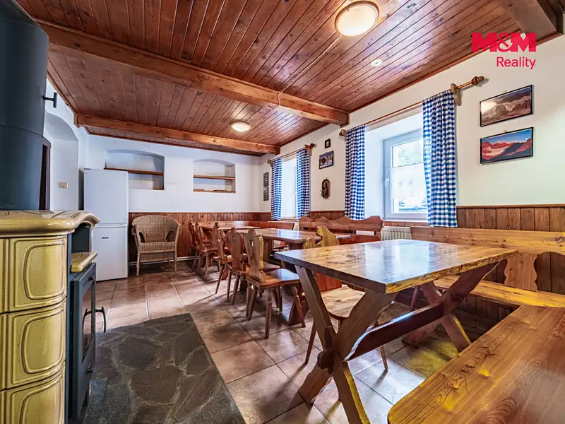 Prodej rodinného domu 285 m², pozemek 1407 m², Loučná pod Klínovcem – náhled fotky 2