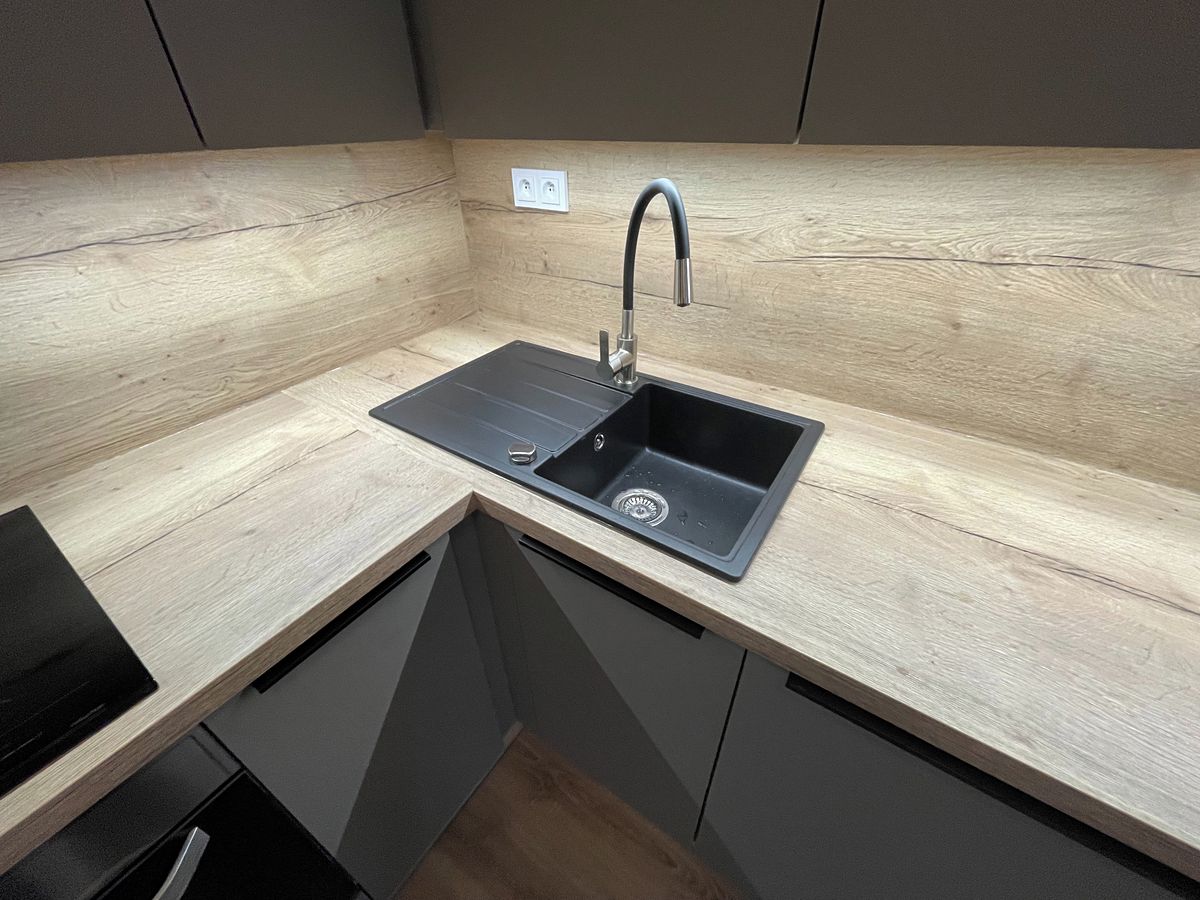 Pronájem bytu 2+kk 65 m² – fotografie 3