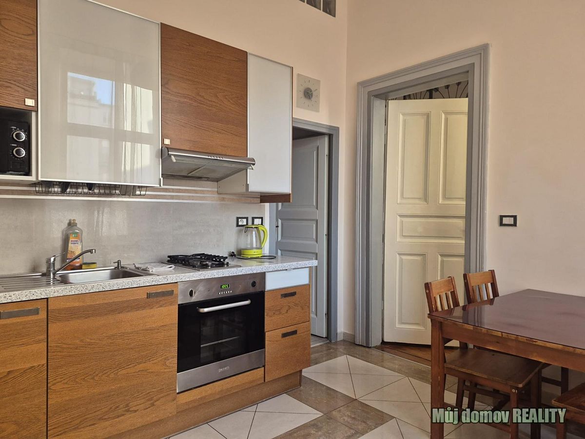 Pronájem bytu 2+kk 56 m² – fotografie 3