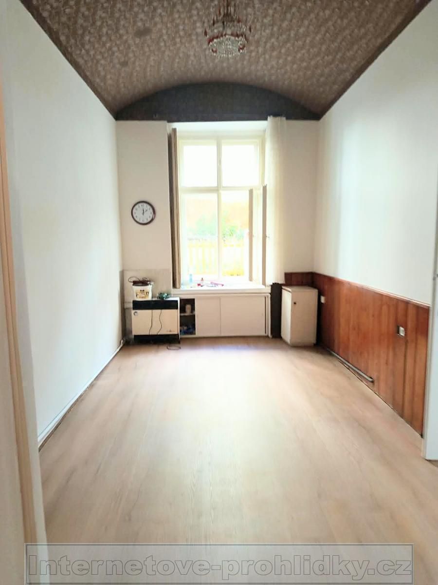 Pronájem bytu 2+kk 45 m² – fotografie 2