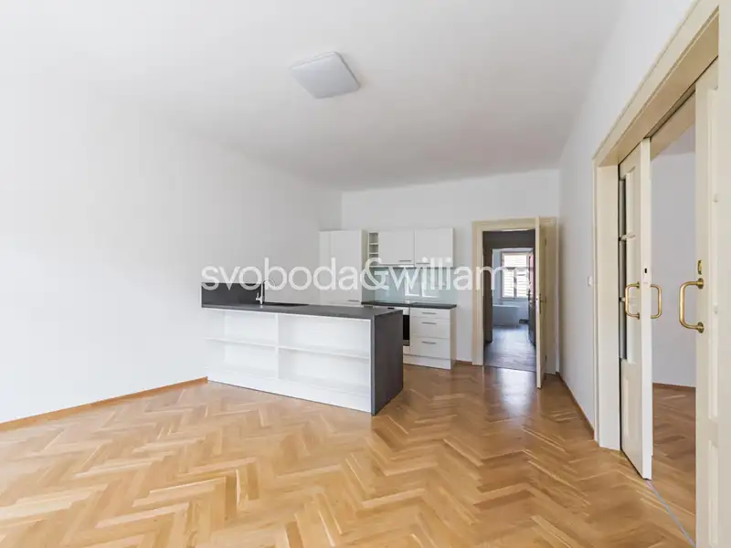 Prodej bytu 3+1 125 m², Praha – náhled fotky 2