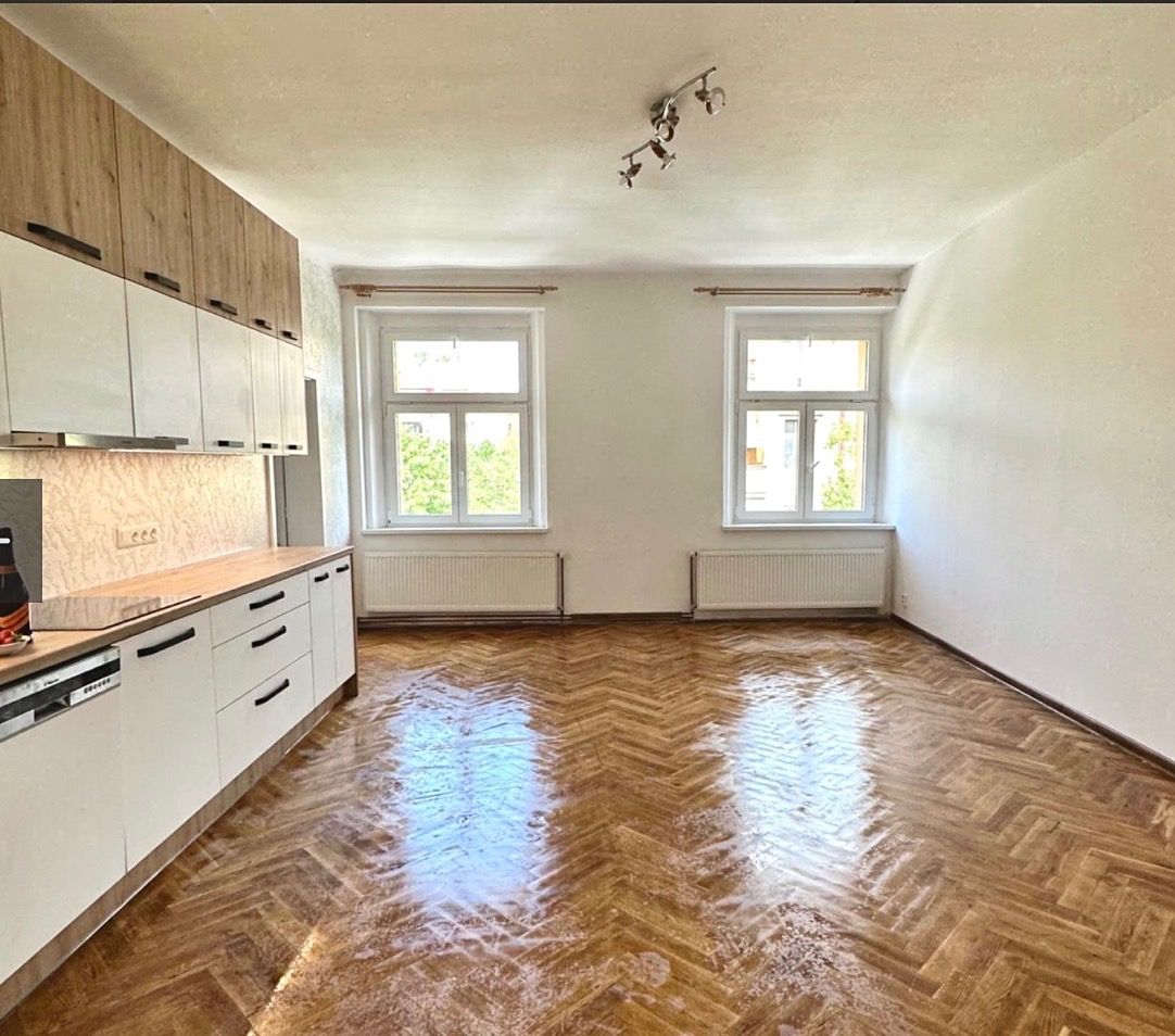 Pronájem bytu 2+kk 80 m² – fotografie 5