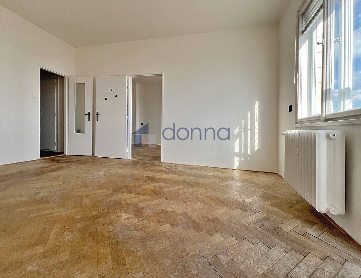 Pronájem bytu 2+1 72 m² – fotografie 5